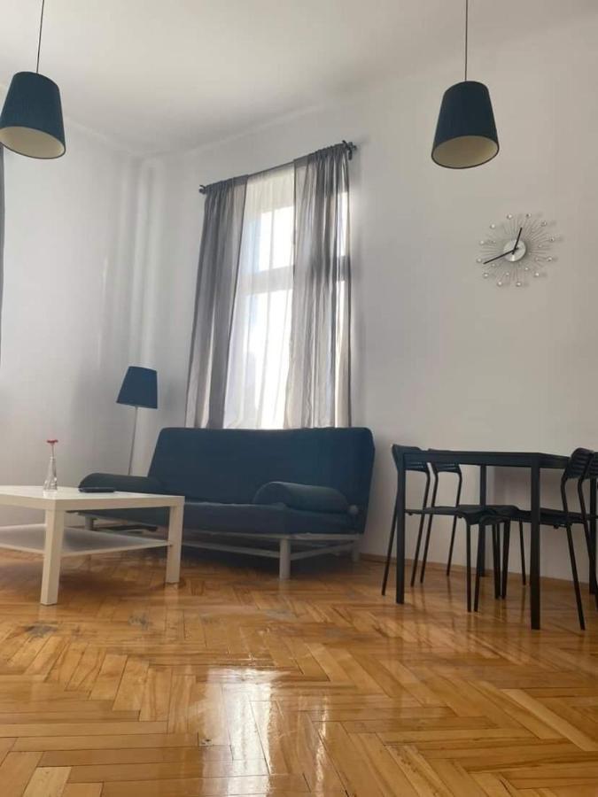 Apartament Szafir Apartment Жешов Екстериор снимка